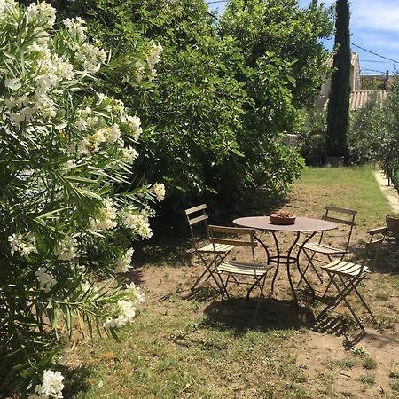 Bed and breakfast Le Petit Jeu Grignan Extérieur photo