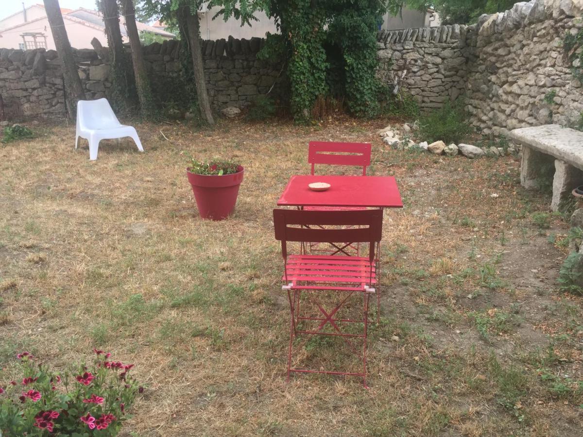 Bed and breakfast Le Petit Jeu Grignan Extérieur photo