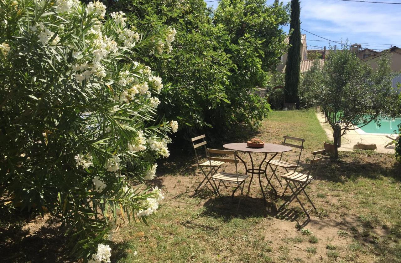 Bed and breakfast Le Petit Jeu Grignan Extérieur photo
